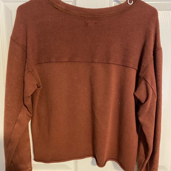 Distressed Long Sleeve Crop Top - Picture 2 of 3